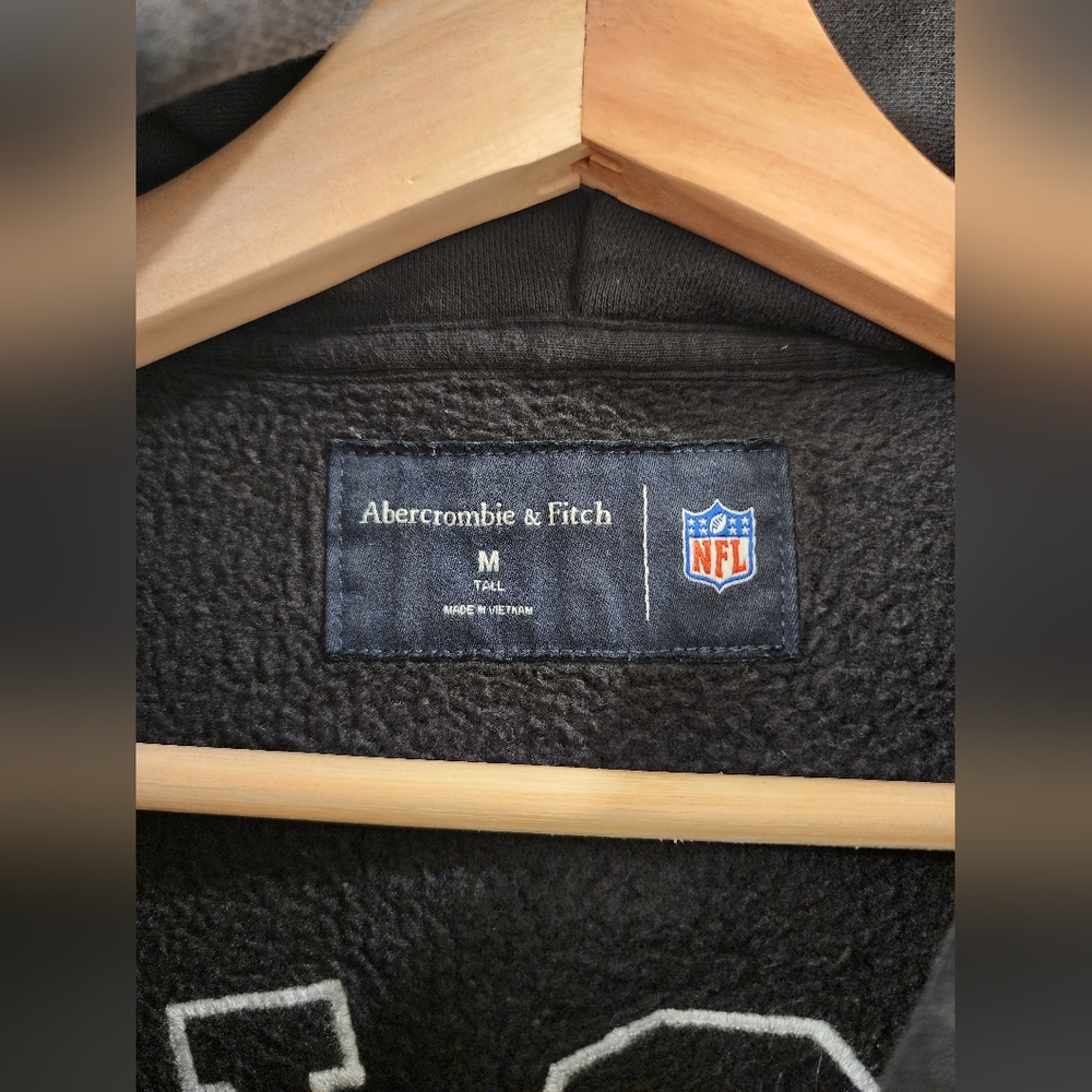 Abercrombie &Fitch Philadelphia Eagles Hoodie - Picture 5 of 10